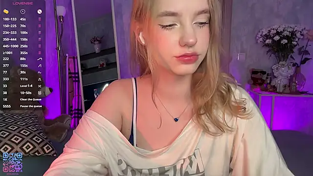 Eve Dark Side online show from June 3, 2026, 6:27 am