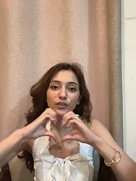 Lilywant online show from May 17, 2026, 11:17 am