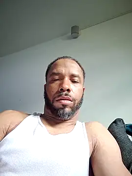 yoursexydaddy8181 online show from May 30, 2026, 12:02 pm