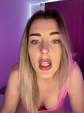 IrisDesireeX online show from May 6, 2026, 11:26 am