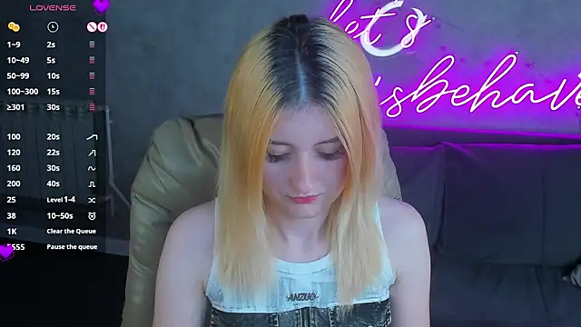 Diiana Daviis online show from July 28, 2026, 9:26 am
