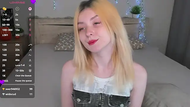 Diiana Daviis online show from July 30, 2026, 10:14 am