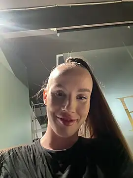 Jasmin Glow online show from June 26, 2026, 12:31 pm