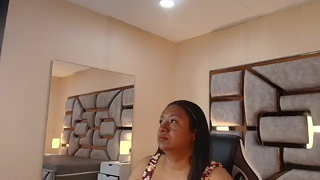 Rachell Carter online show from May 20, 2026, 4:29 am