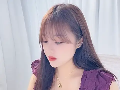 Qingqing19 online show from June 3, 2026, 2:03 am