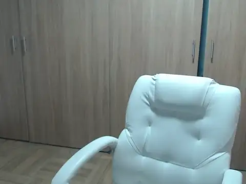 Haileey ross online show from June 1, 2026, 11:56 am
