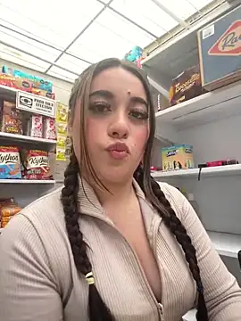 IvySanchez Pinkk online show from June 2, 2026, 5:15 pm