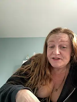 Kellilyn10 online show from June 24, 2026, 5:45 pm