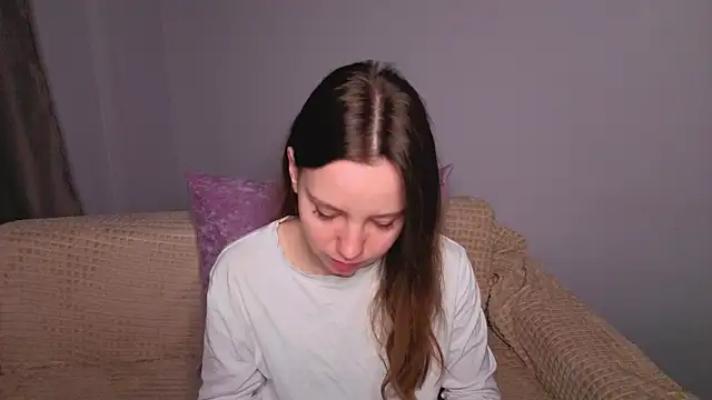 lolytaberry online show from June 8, 2026, 1:39 am