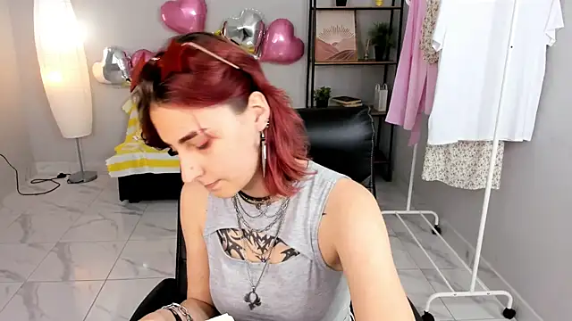 Cruela Bena online show from May 10, 2026, 11:15 am