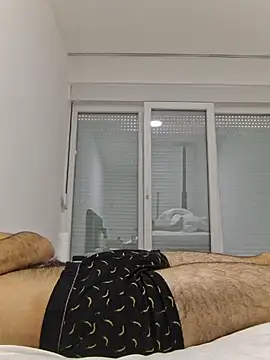 kurdishboy69 online show from June 6, 2026, 2:33 pm