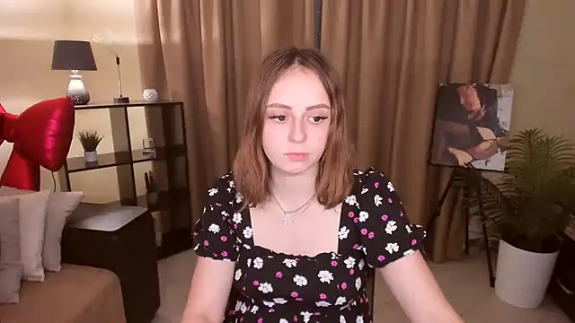 Snapshot of MilanaRare chatting on May 24, 2026, 5:18 pm MilanaRare online show from May 24, 2026, 5:18 pm