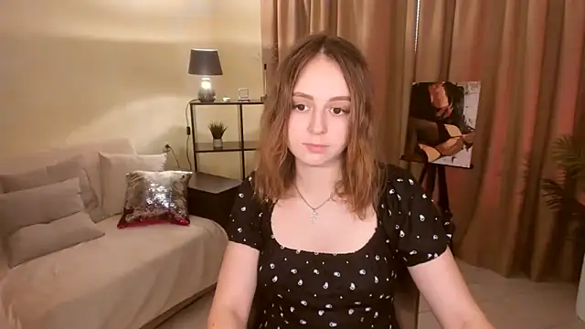 Snapshot of MilanaRare chatting on June 6, 2026, 3:28 pm MilanaRare online show from June 6, 2026, 3:28 pm