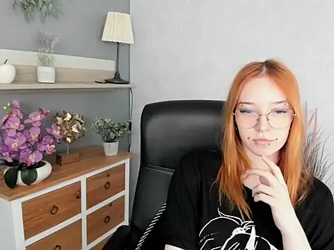 foxSonya online show from May 13, 2026, 1:19 pm