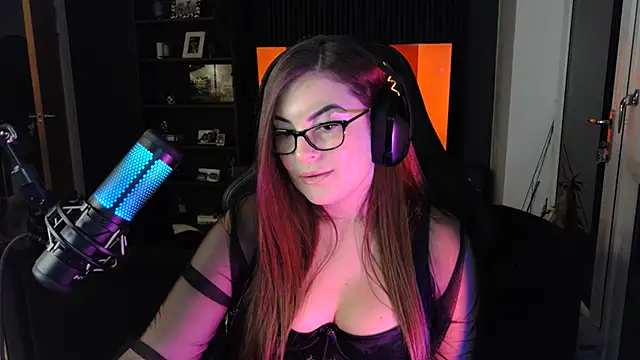 AvaKayley online show from May 14, 2026, 12:06 am