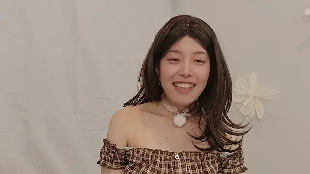 Snapshot of sakura-ch- chatting on July 10, 2026, 5:37 pm sakura-ch- online show from July 10, 2026, 5:37 pm