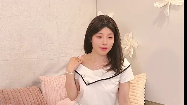 Snapshot of sakura-ch- chatting on July 25, 2026, 8:06 pm sakura-ch- online show from July 25, 2026, 8:06 pm