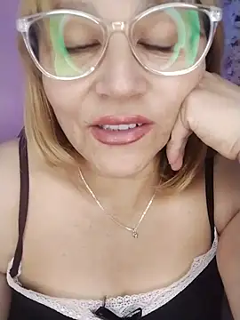 vitaminafranccesca online show from May 22, 2026, 6:57 pm