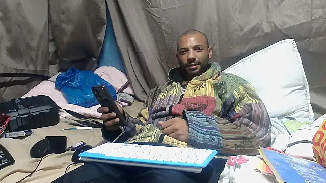 Snapshot of Camodick chatting on April 30, 2026, 6:58 pm Camodick online show from April 30, 2026, 6:58 pm