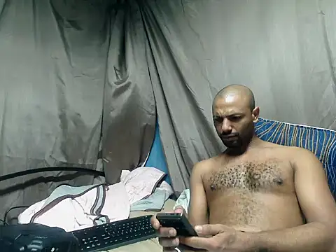 Snapshot of Camodick chatting on May 3, 2026, 1:39 pm Camodick online show from May 3, 2026, 1:39 pm