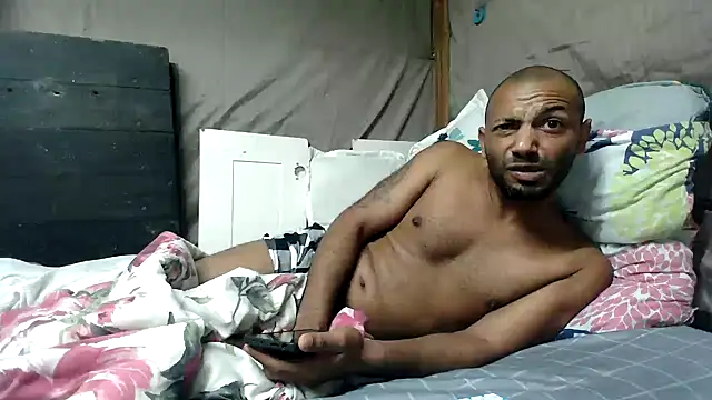 Snapshot of Camodick chatting on May 28, 2026, 2:42 am Camodick online show from May 28, 2026, 2:42 am
