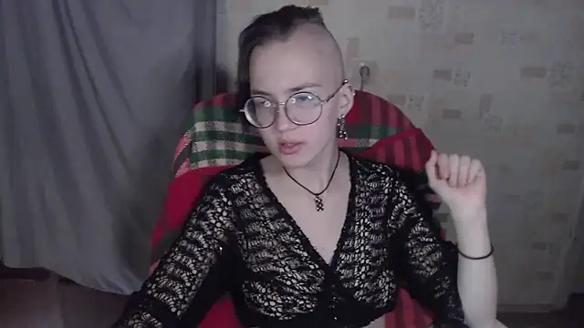 Snapshot of Alessa_Kiss chatting on June 10, 2026, 1:54 pm Alessa Kiss online show from June 10, 2026, 1:54 pm