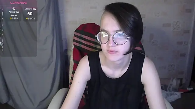 Snapshot of Alessa_Kiss chatting on June 21, 2026, 10:40 am Alessa Kiss online show from June 21, 2026, 10:40 am
