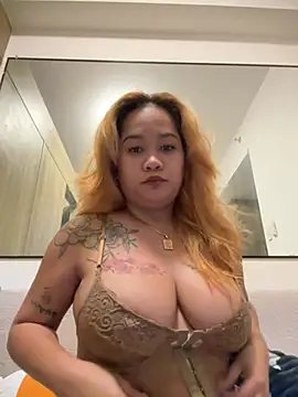 queenmia  ph online show from July 13, 2026, 3:37 pm