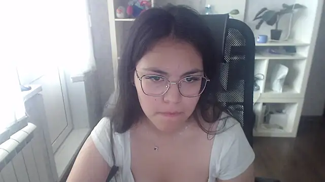 Snapshot of Anda_here chatting on June 25, 2026, 2:44 am Anda here online show from June 25, 2026, 2:44 am