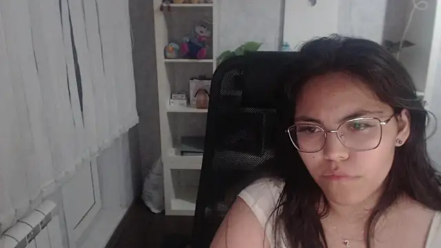Snapshot of Anda_here chatting on June 25, 2026, 5:17 pm Anda here online show from June 25, 2026, 5:17 pm