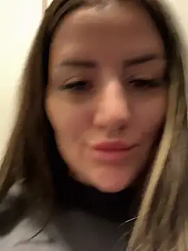 SophiePale online show from April 10, 2026, 9:36 am