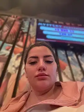 SophiePale online show from June 5, 2026, 7:08 pm