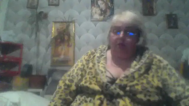 MarinaFarina53 online show from May 15, 2026, 7:43 pm