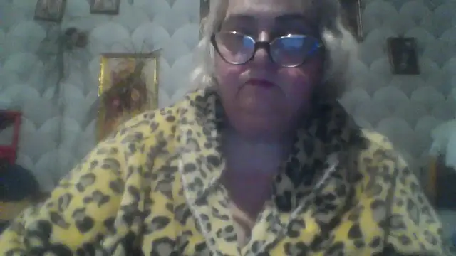 MarinaFarina53 online show from May 18, 2026, 7:09 pm