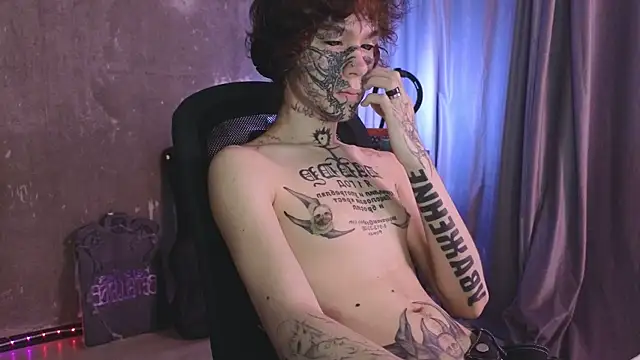 Emo   boy online show from May 19, 2026, 11:00 pm