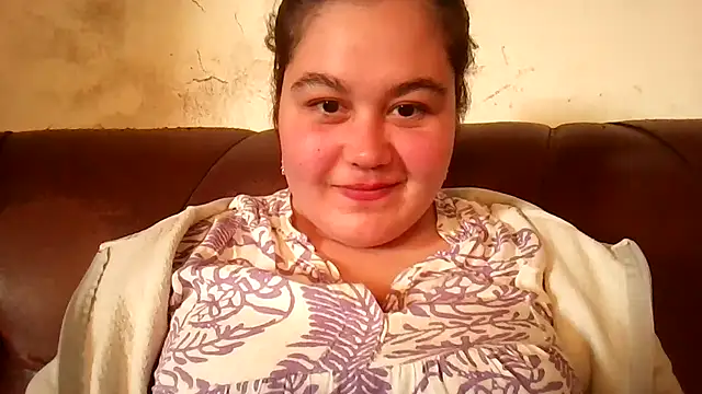 BUNNYMILA69 online show from May 15, 2026, 10:11 am