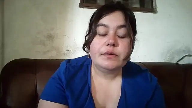 BUNNYMILA69 online show from May 17, 2026, 7:28 am