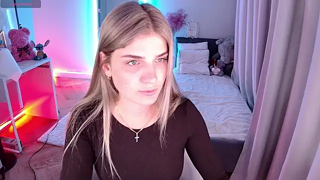 Snapshot of Leri_One chatting on May 12, 2026, 6:43 am Leri One online show from May 12, 2026, 6:43 am