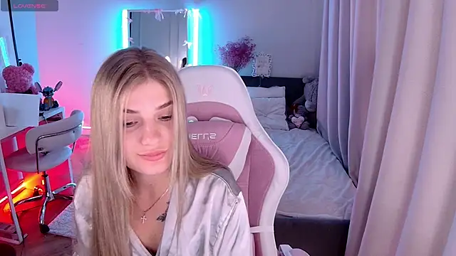 Snapshot of Leri_One chatting on May 14, 2026, 6:31 am Leri One online show from May 14, 2026, 6:31 am