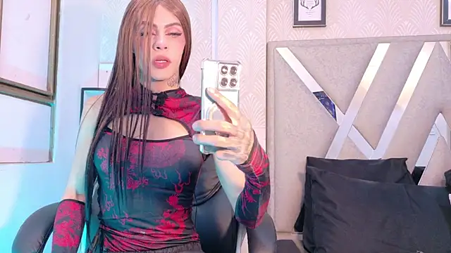 KarolFoxxi   online show from June 6, 2026, 11:53 pm
