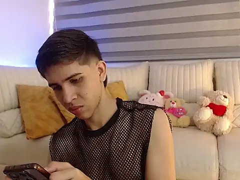 joshua saenz  online show from July 14, 2026, 8:14 pm
