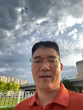 Snapshot of htp-44 chatting on June 8, 2026, 10:15 am htp-44 online show from June 8, 2026, 10:15 am