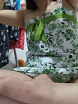 Forever model online show from May 31, 2026, 11:17 pm