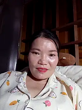 -Trici- online show from June 4, 2026, 3:29 pm