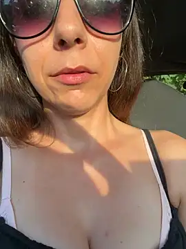 GirlNextDoorBianca online show from July 14, 2026, 6:57 pm