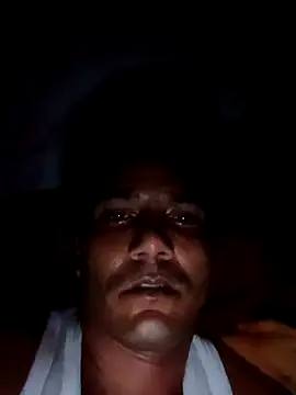 Snapshot of KingNaheed02 chatting on May 12, 2026, 7:33 pm KingNaheed02 online show from May 12, 2026, 7:33 pm