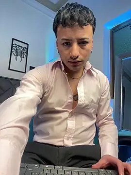 Dereck Klain online show from May 29, 2026, 7:56 pm