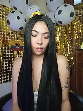Snapshot of Agnes_cox chatting on June 15, 2026, 8:22 pm Agnes cox online show from June 15, 2026, 8:22 pm