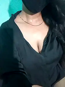 Cute-Ishita online show from June 18, 2026, 4:44 pm