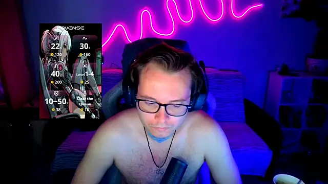 MeLanXolik online show from June 13, 2026, 11:02 pm